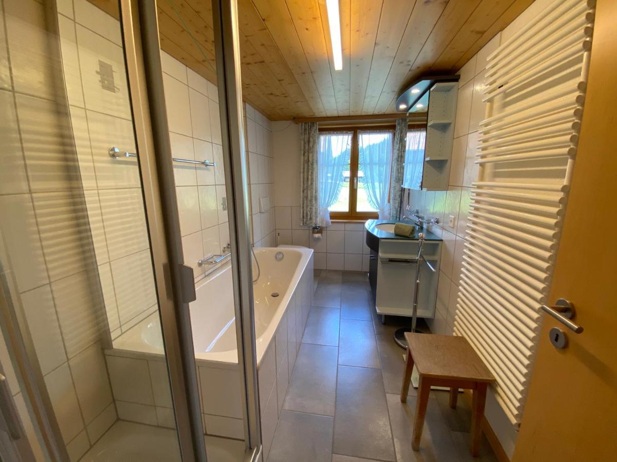 Appartamento Casa Antica Gstaad Esterno foto