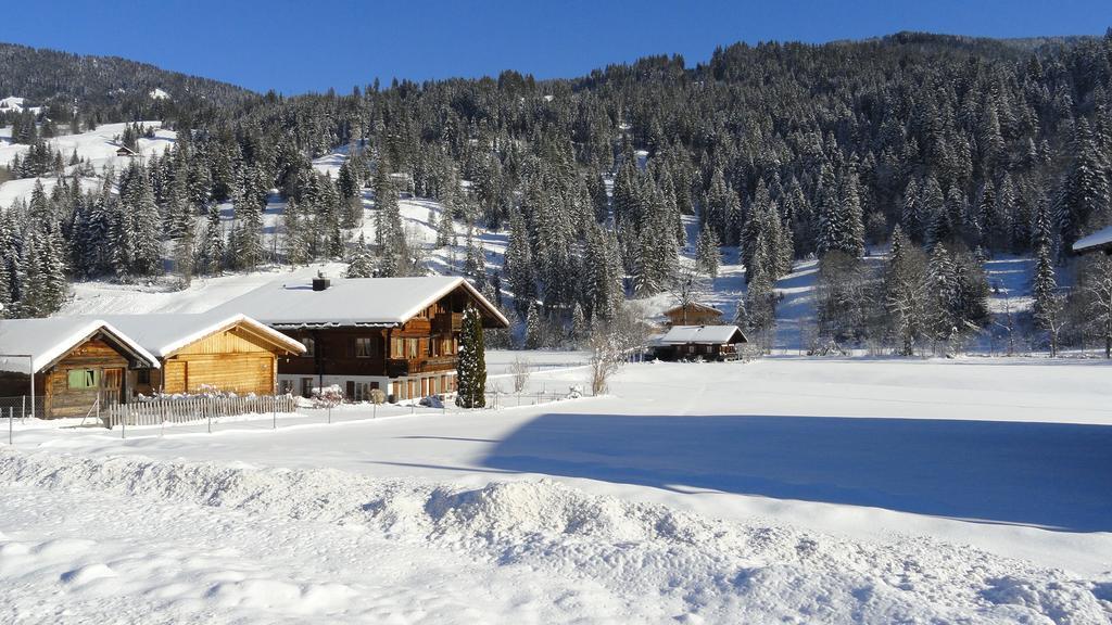 Appartamento Casa Antica Gstaad Esterno foto