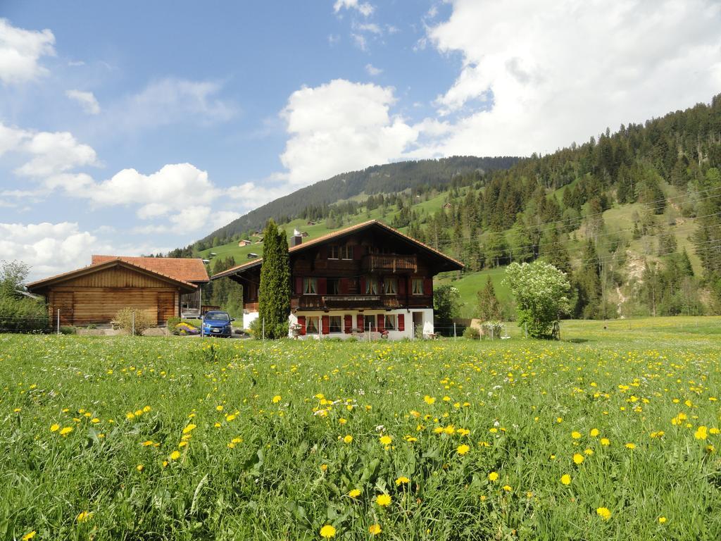 Appartamento Casa Antica Gstaad Esterno foto